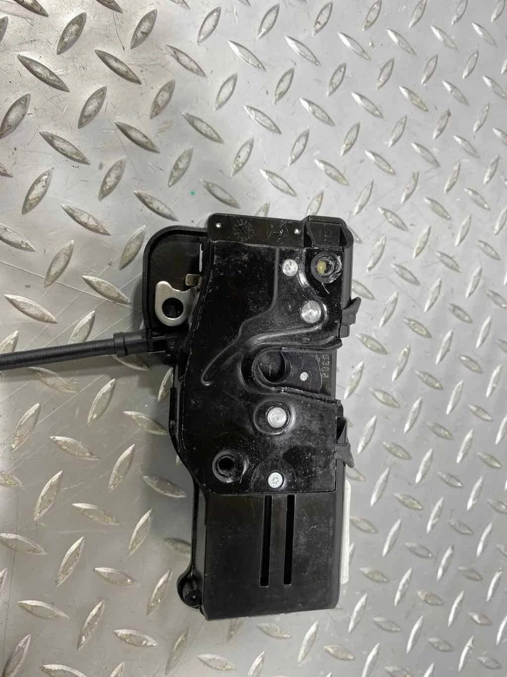 15-19 Chevy Corvette C7 Right RH Passenger Floor Release Door Latch W/ Cable