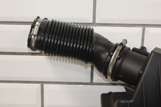 15 - 19 Range Rover Sport 3.0L Supercharged Right RH Air Box Intake Tube L494