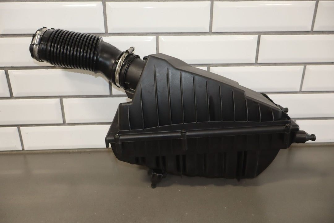 15 - 19 Range Rover Sport 3.0L Supercharged Right RH Air Box Intake Tube L494