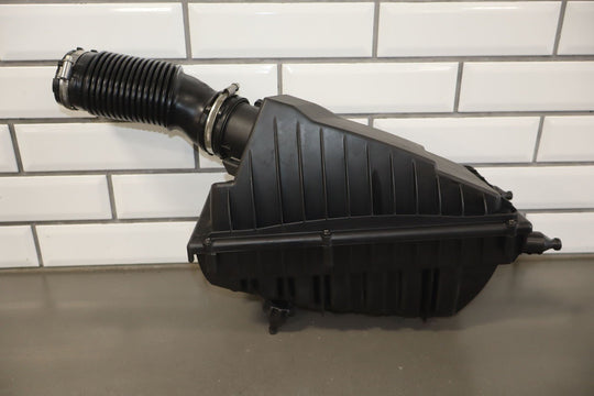 15 - 19 Range Rover Sport 3.0L Supercharged Right RH Air Box Intake Tube L494