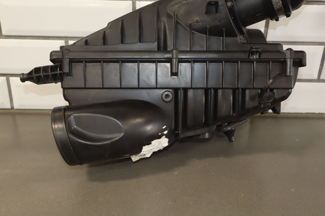 15 - 19 Range Rover Sport 3.0L Supercharged Right RH Air Box Intake Tube L494