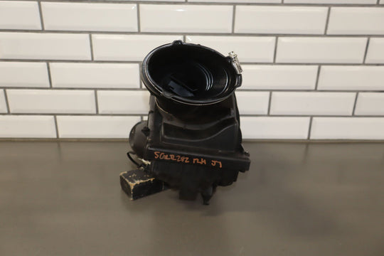 15 - 19 Range Rover Sport 3.0L Supercharged Right RH Air Box Intake Tube L494