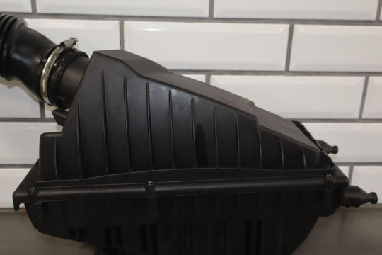 15 - 19 Range Rover Sport 3.0L Supercharged Right RH Air Box Intake Tube L494