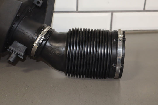 15 - 19 Range Rover Sport 3.0L Supercharged Right RH Air Box Intake Tube L494