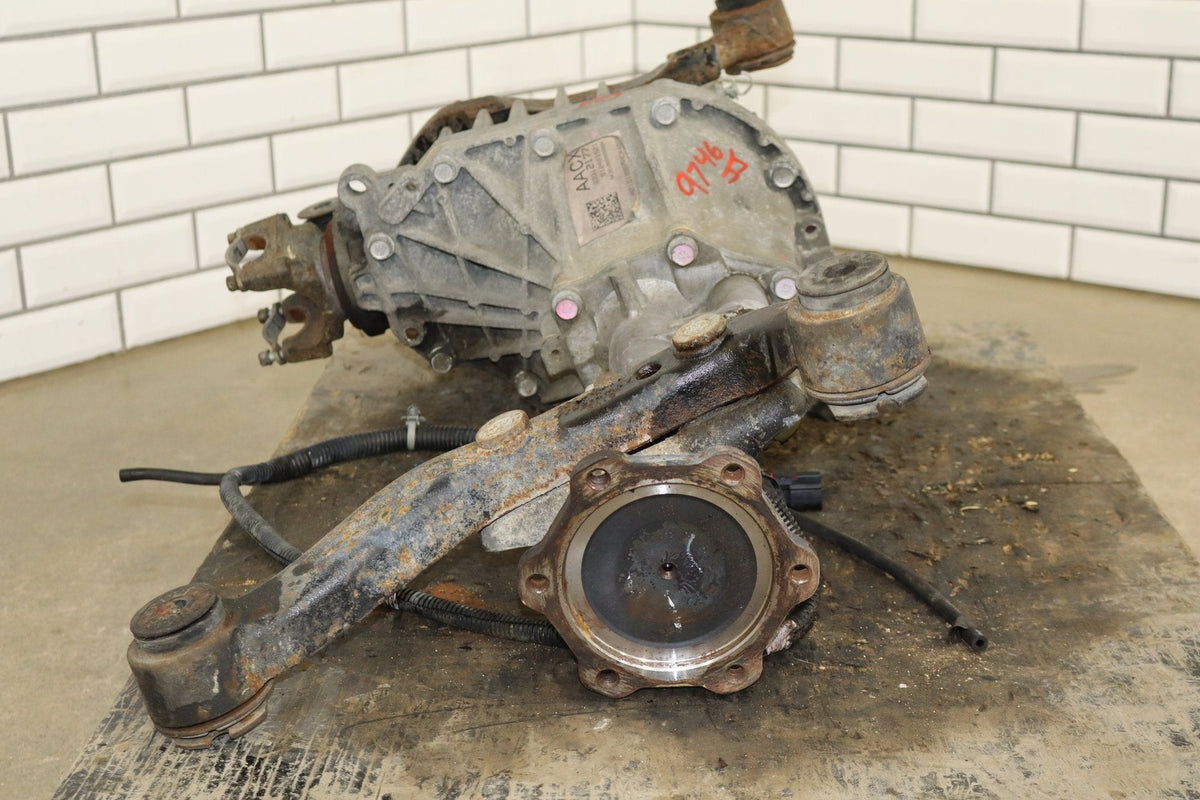 15-20 Cadillac Escalade 4WD Front Diff 3.23 GU5