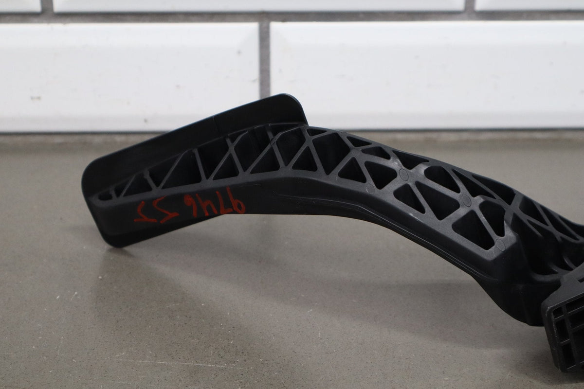 15-20 Cadillac Escalade Accelerator Pedal