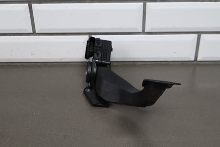 15-20 Cadillac Escalade Accelerator Pedal