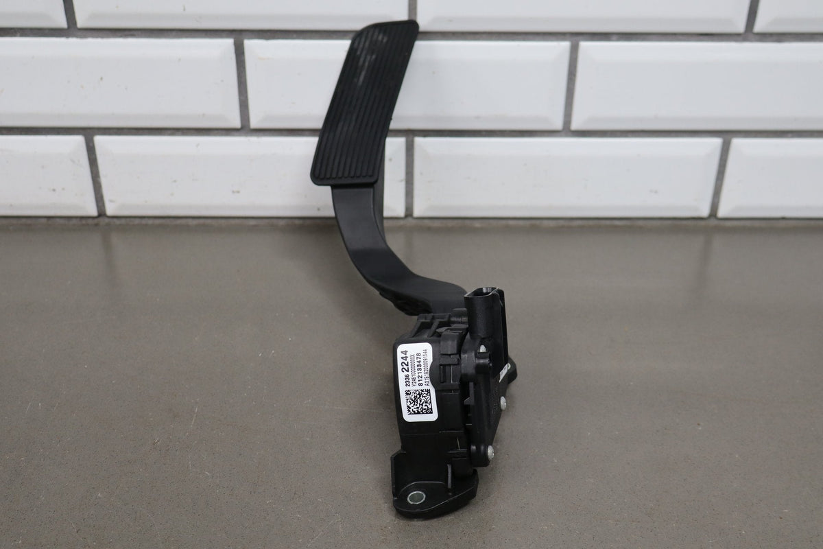 15-20 Cadillac Escalade Accelerator Pedal