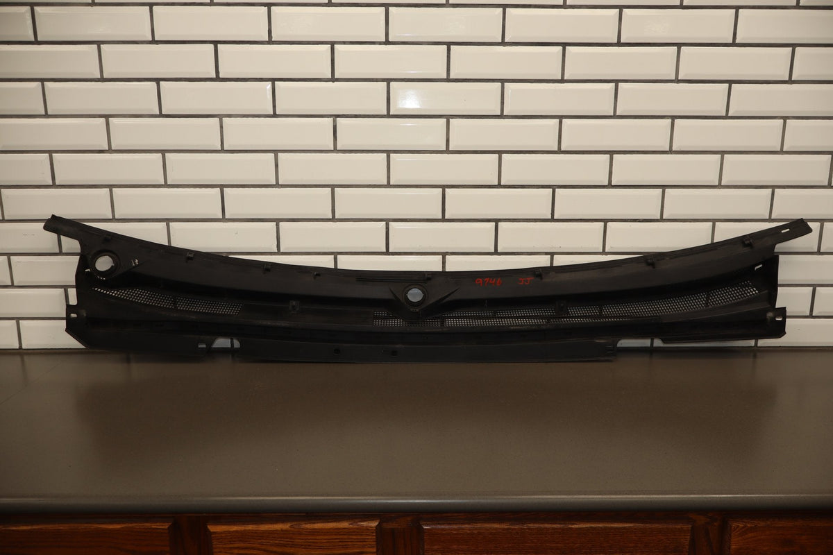 15-20 Cadillac Escalade Cowl Vent Panel