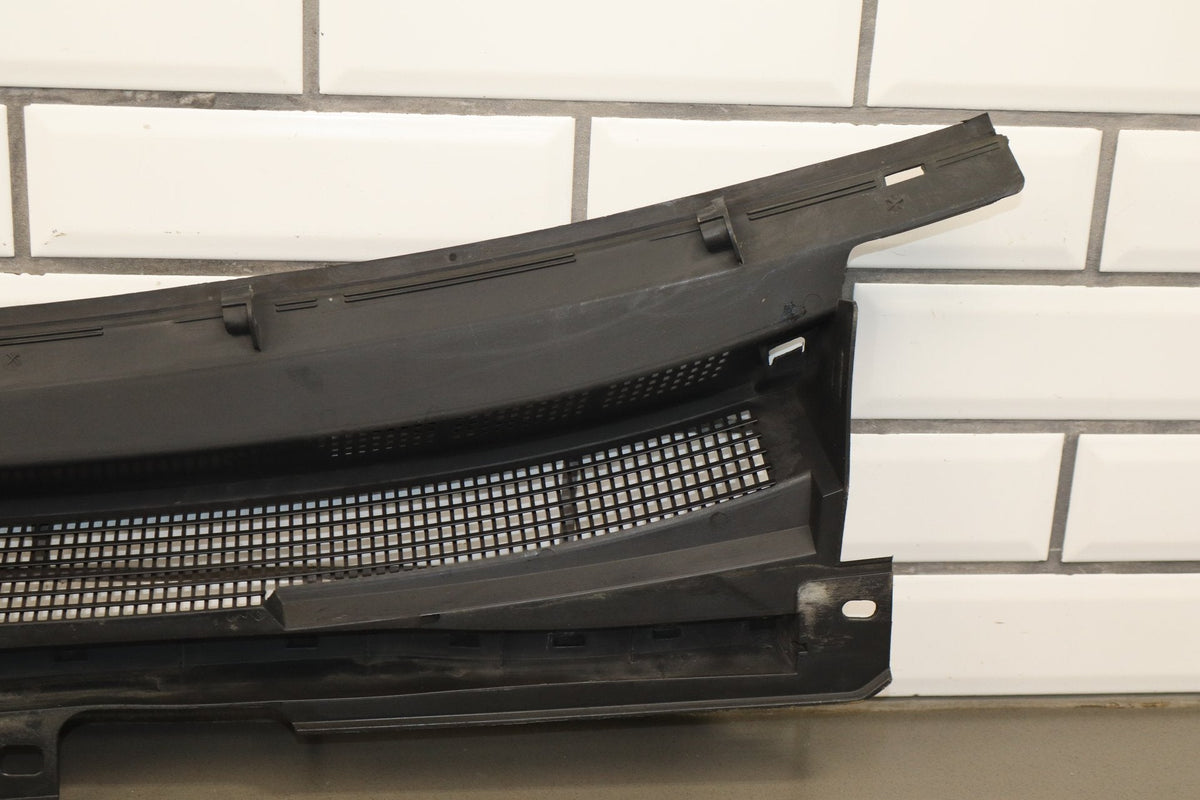 15-20 Cadillac Escalade Cowl Vent Panel