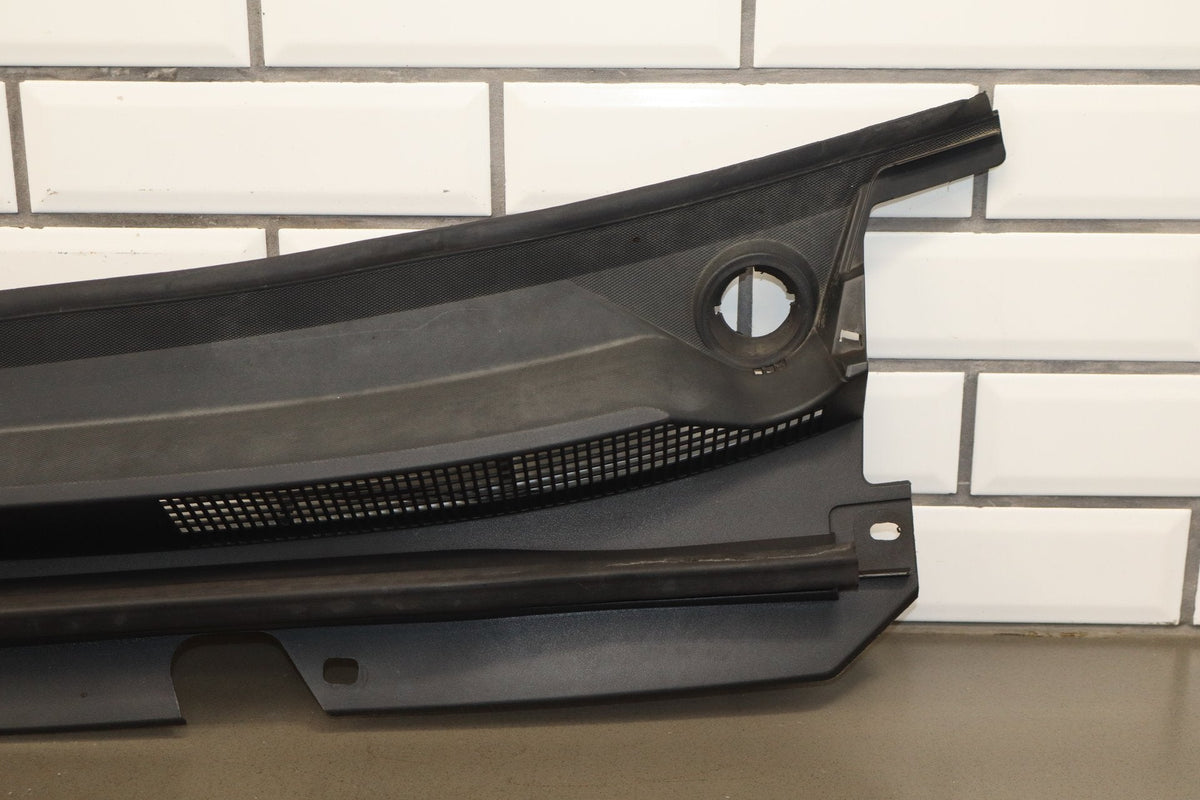 15-20 Cadillac Escalade Cowl Vent Panel