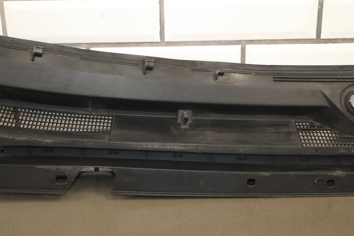 15-20 Cadillac Escalade Cowl Vent Panel