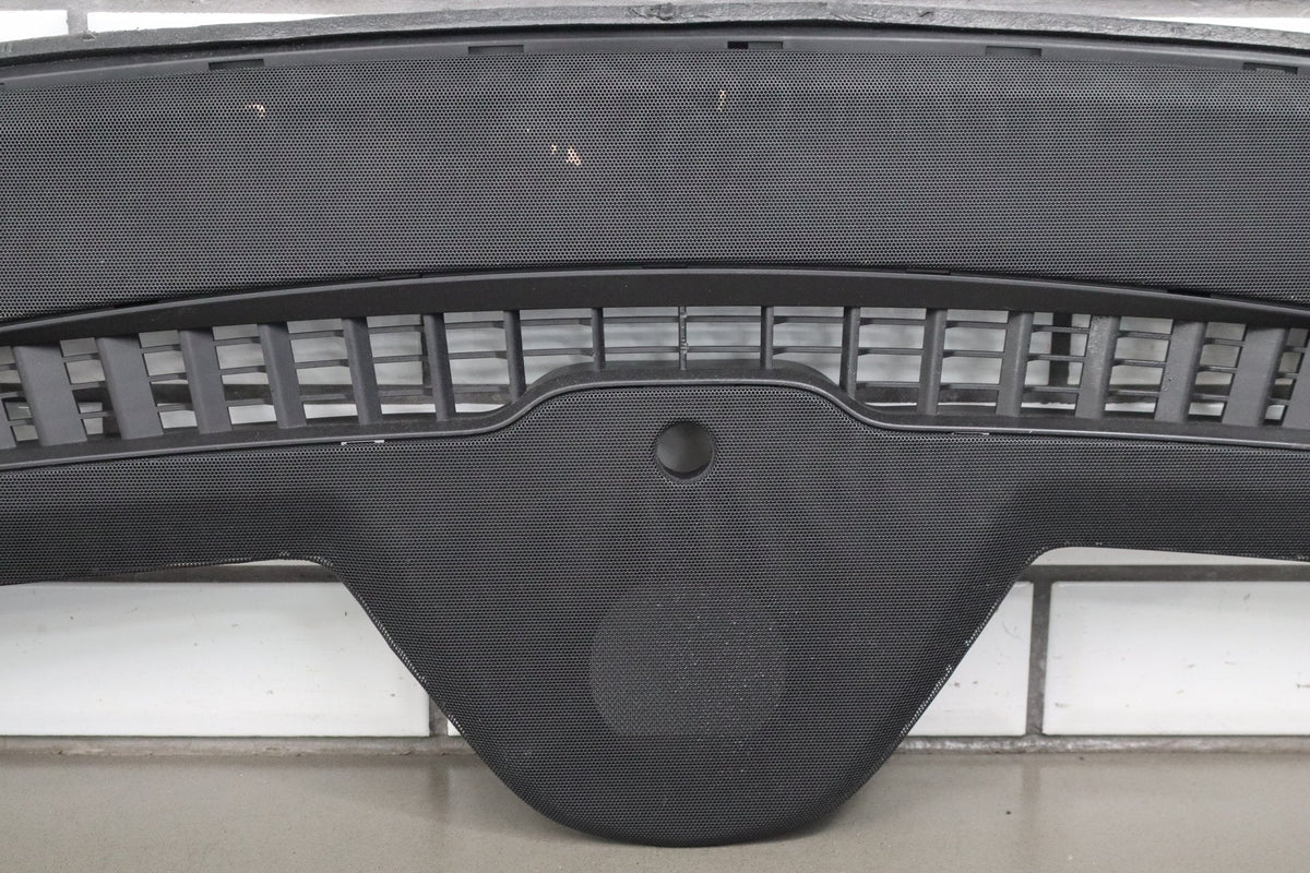 15-20 Cadillac Escalade Dash Defroster Vent Panel