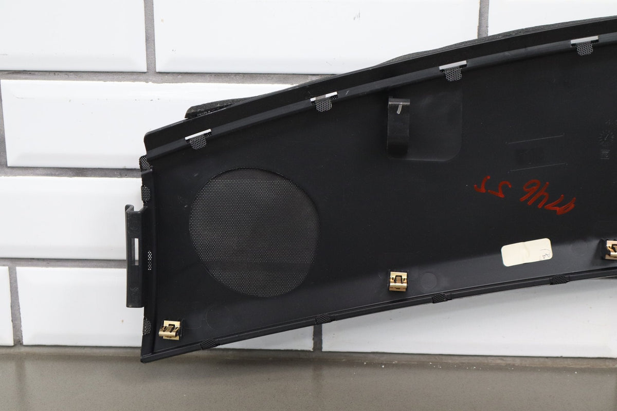 15-20 Cadillac Escalade Dash Defroster Vent Panel