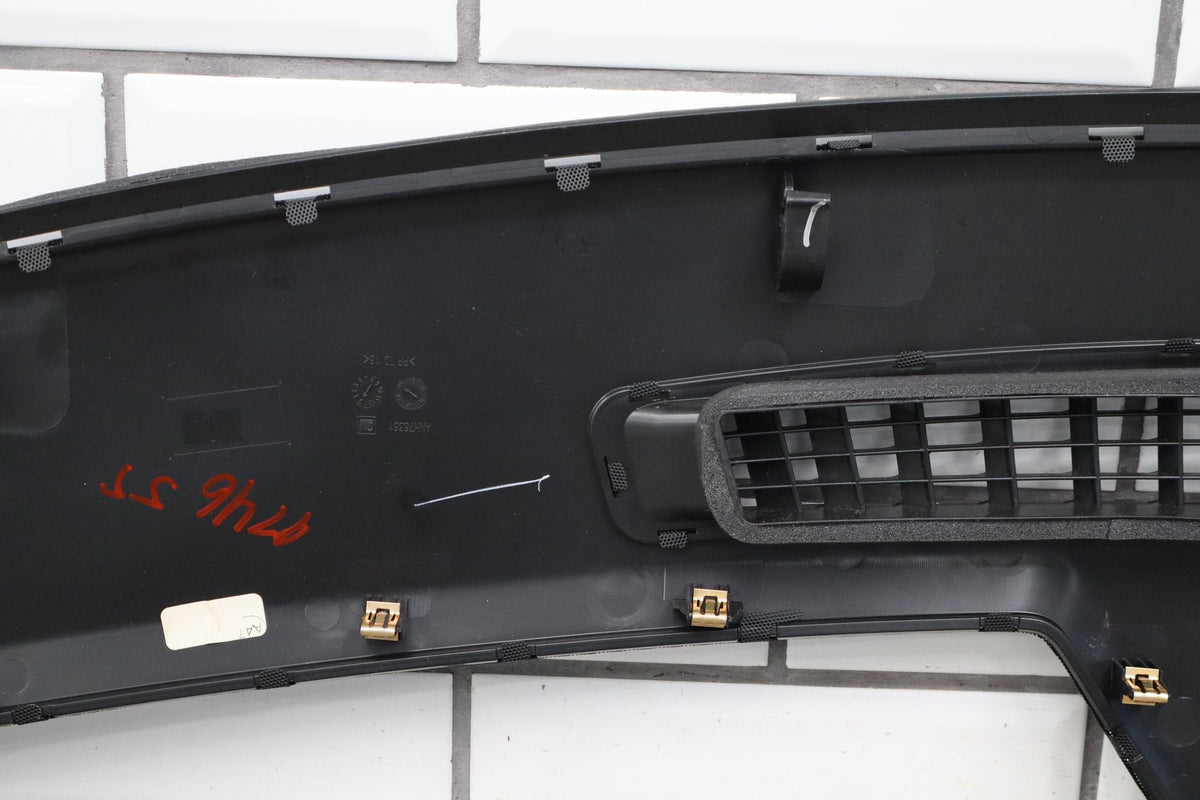 15-20 Cadillac Escalade Dash Defroster Vent Panel