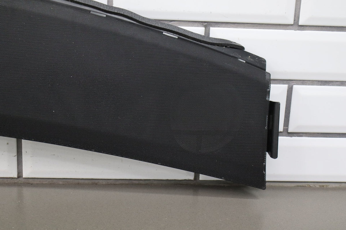 15-20 Cadillac Escalade Dash Defroster Vent Panel