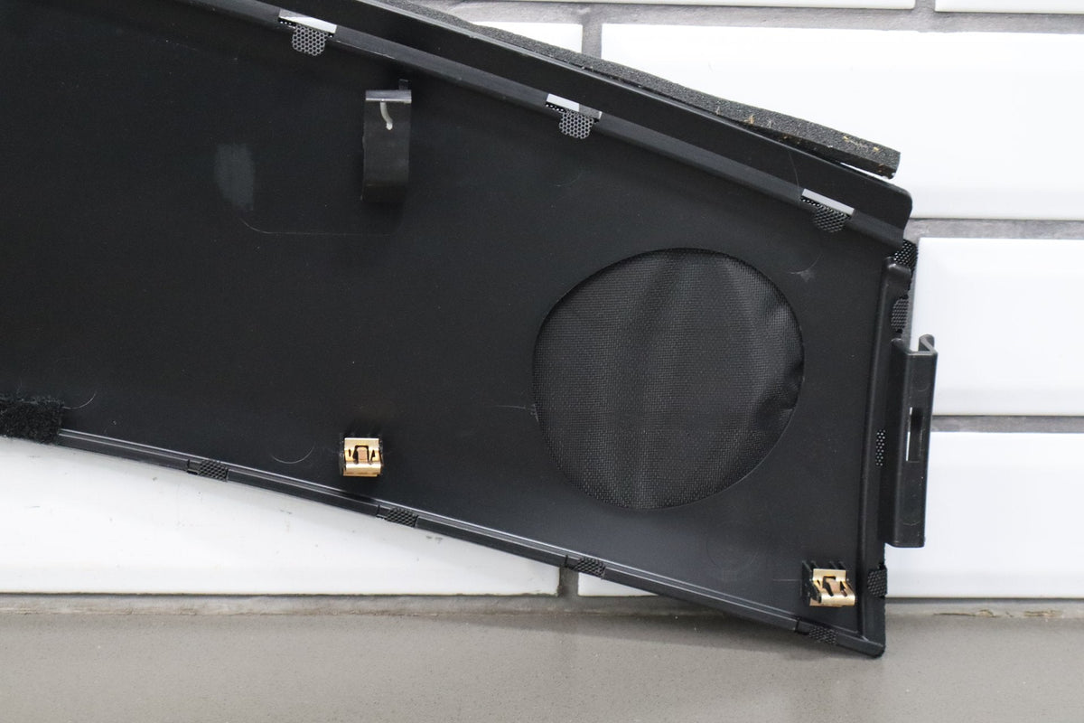 15-20 Cadillac Escalade Dash Defroster Vent Panel