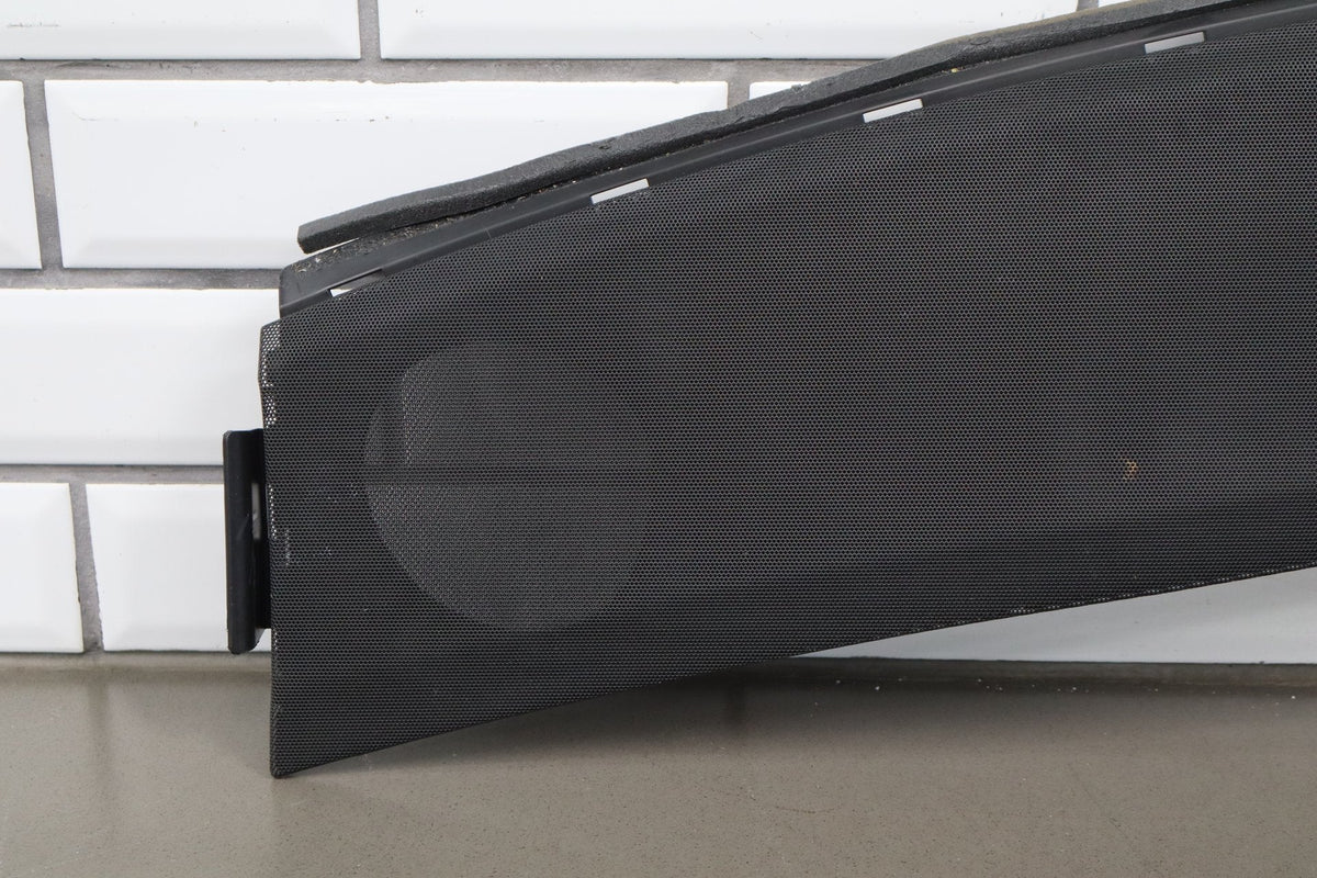 15-20 Cadillac Escalade Dash Defroster Vent Panel