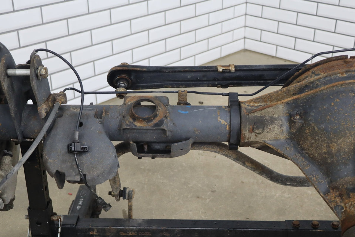 15-20 Cadillac Escalade ESV GMC Yukon XL 6.2L Rear Axle 3.23 GU5 9.75 4WD