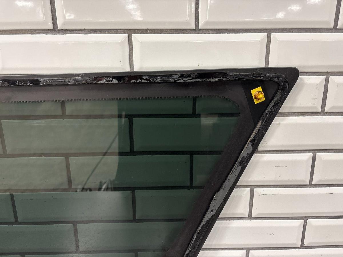 15-20 Cadillac Escalade ESV Left Quarter Glass 23220277