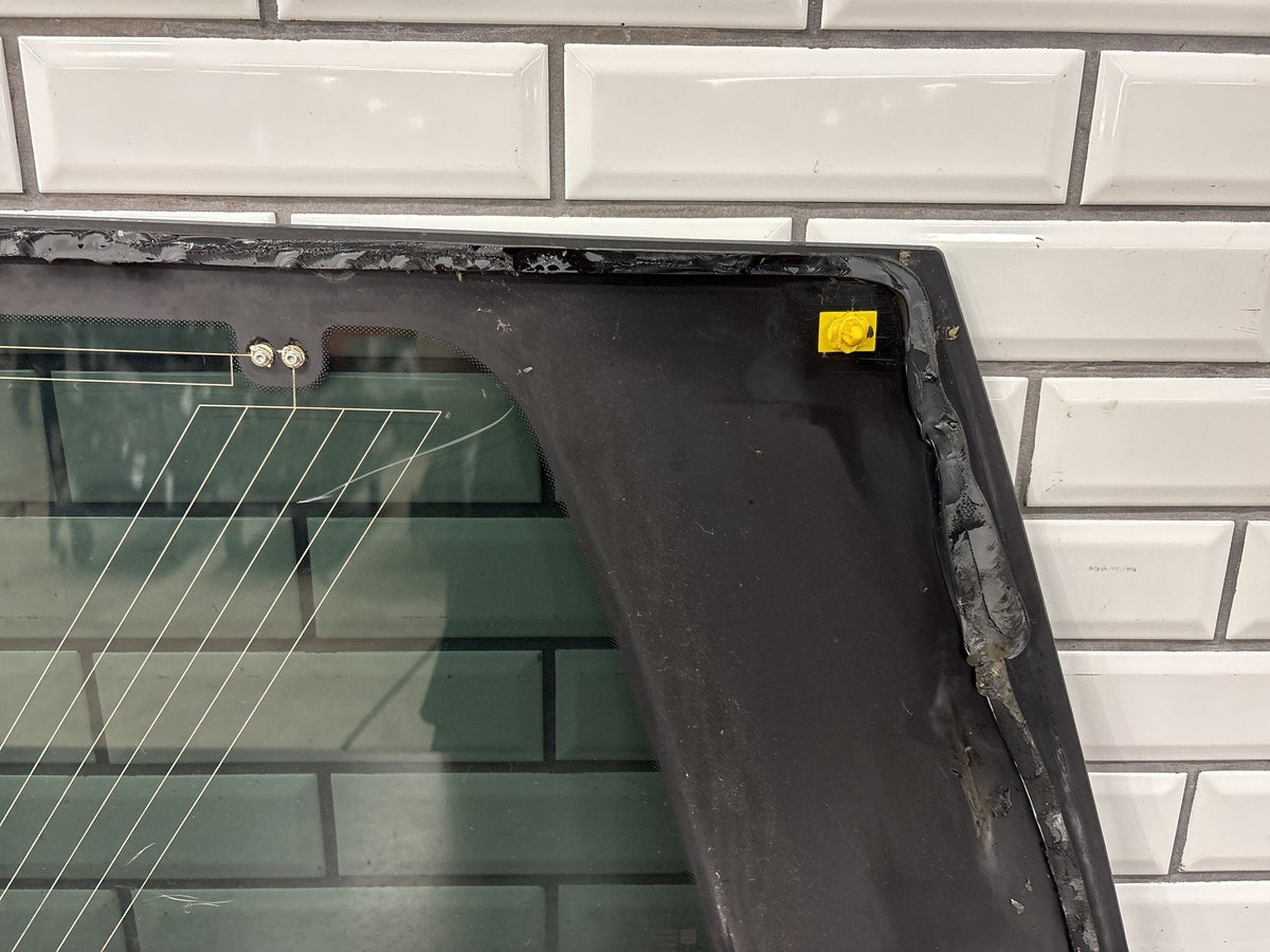 15-20 Cadillac Escalade ESV Right Quarter Glass 23220279
