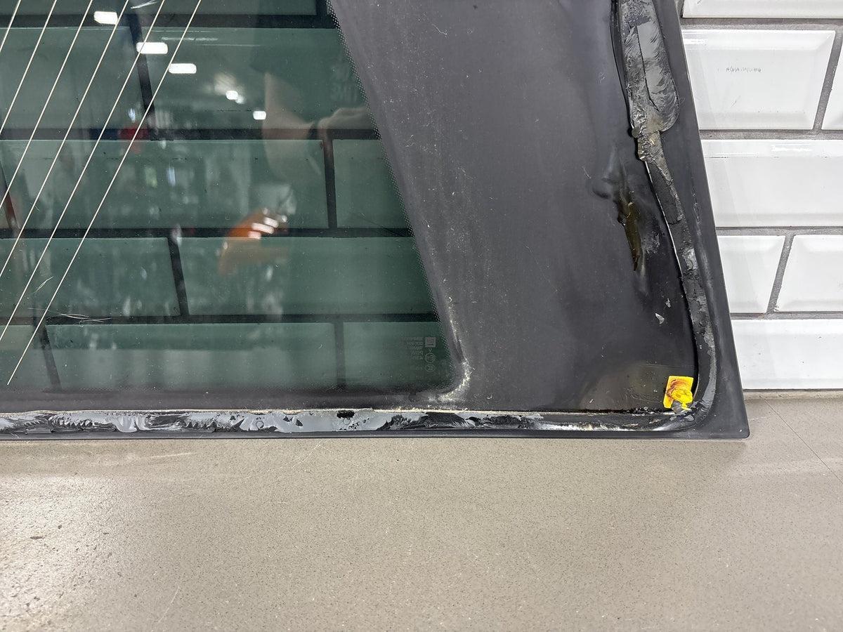 15-20 Cadillac Escalade ESV Right Quarter Glass 23220279