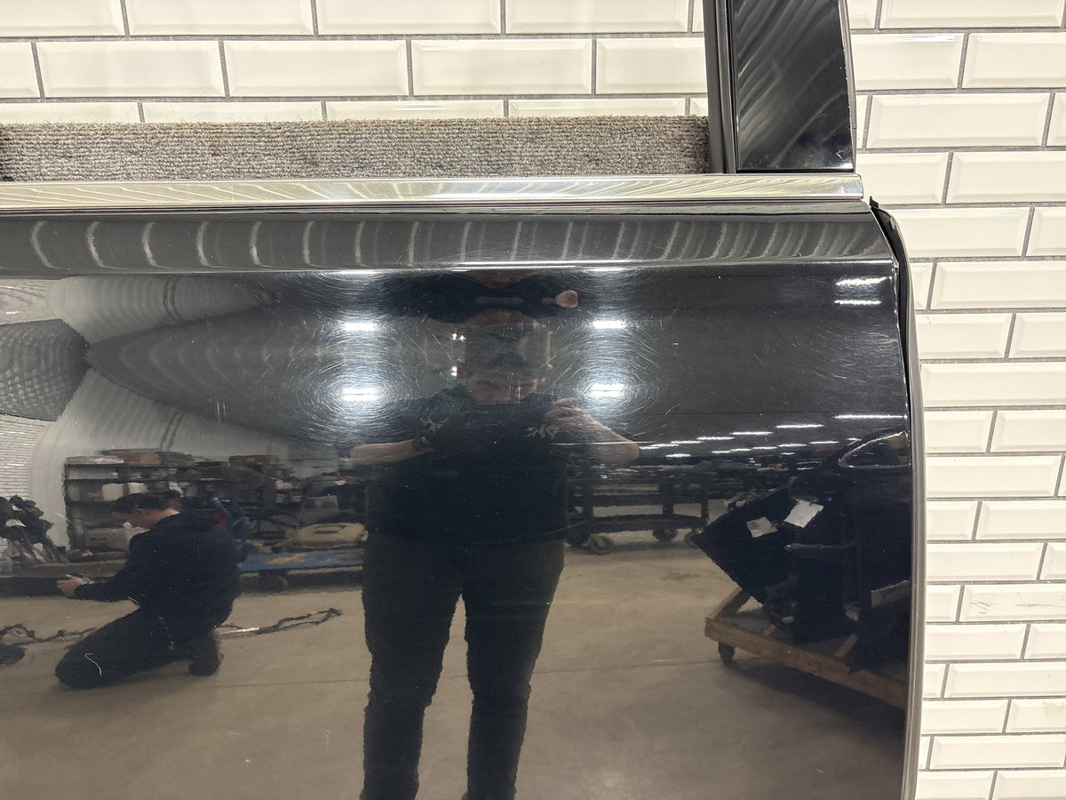 15-20 Cadillac Escalade ESV RR Door GBA Dent 84253592