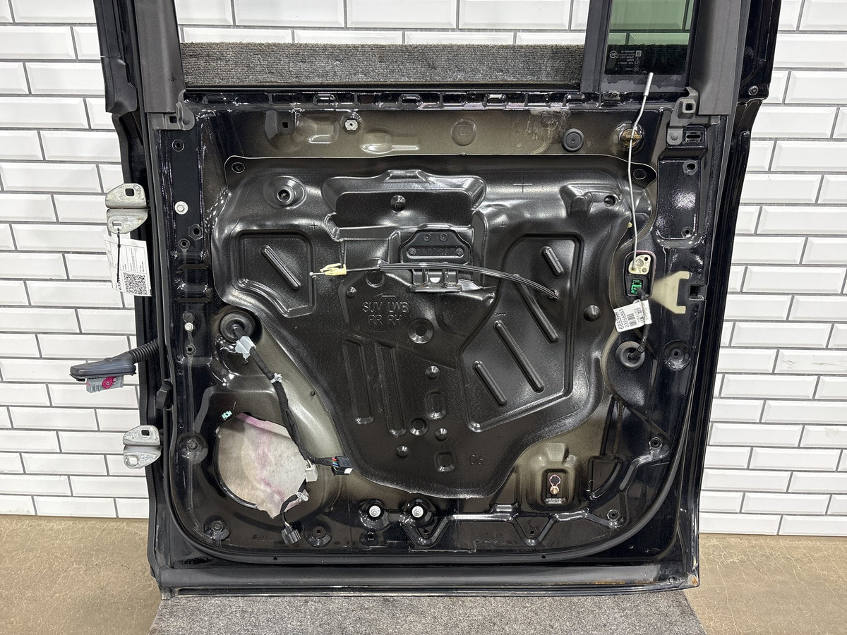 15-20 Cadillac Escalade ESV RR Door GBA Dent 84253592