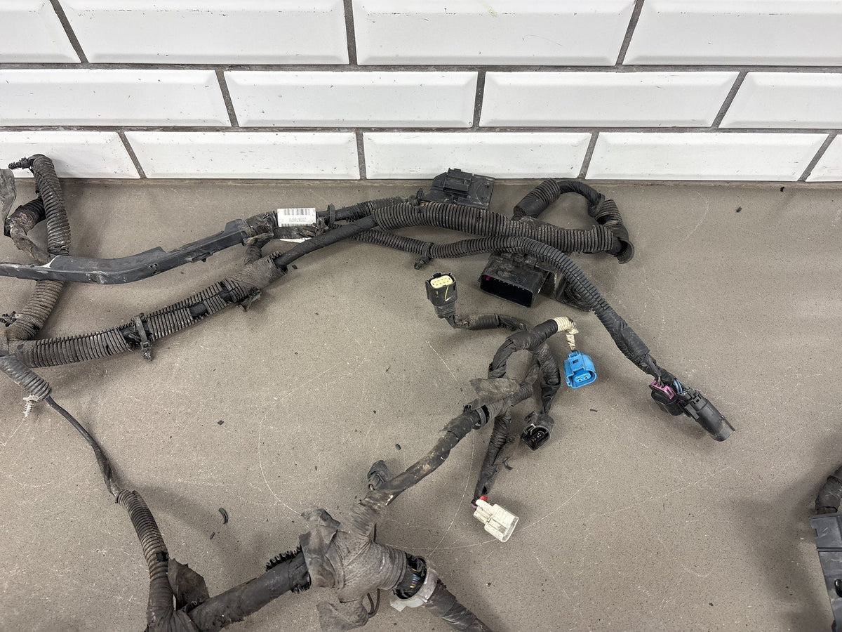 15-20 Cadillac Escalade Headlight Harness OEM