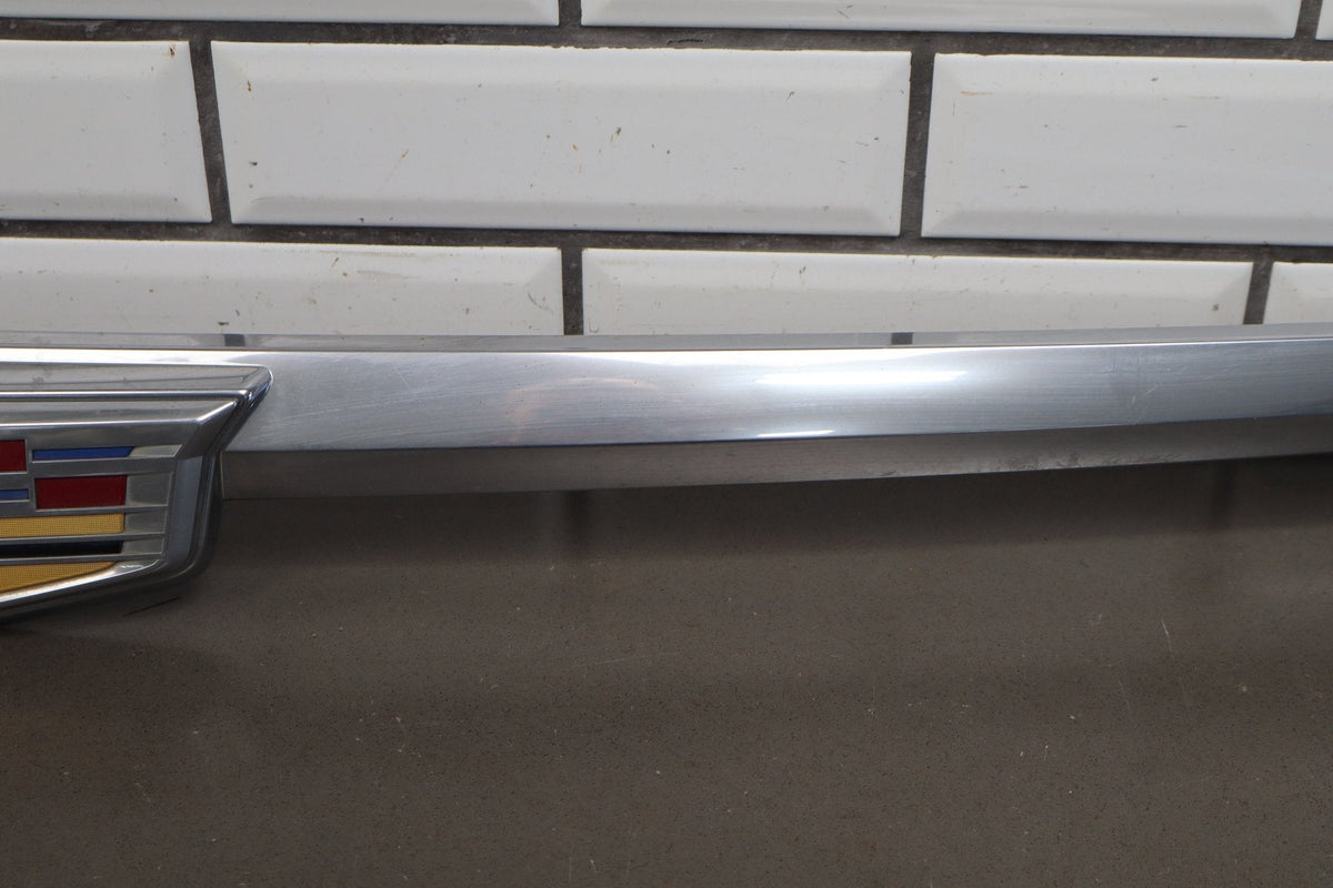 15-20 Cadillac Escalade Liftgate Tail Finish Panel