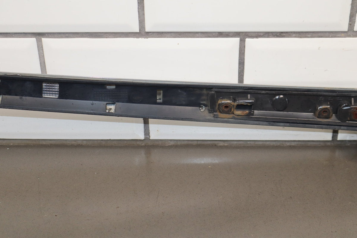 15-20 Cadillac Escalade Liftgate Tail Finish Panel