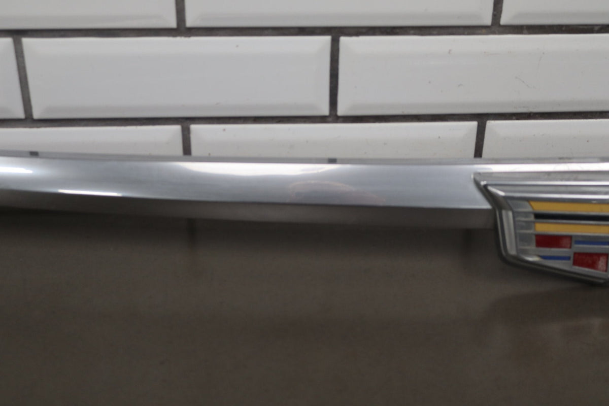 15-20 Cadillac Escalade Liftgate Tail Finish Panel