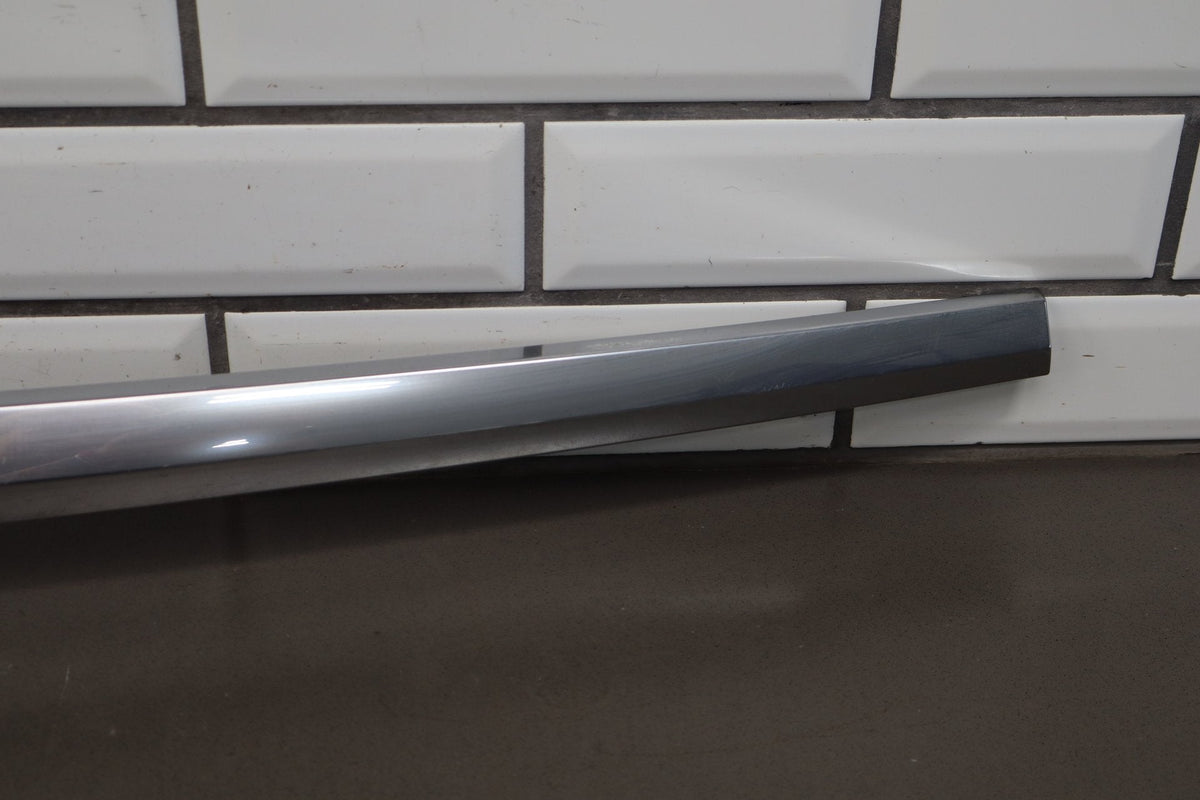15-20 Cadillac Escalade Liftgate Tail Finish Panel