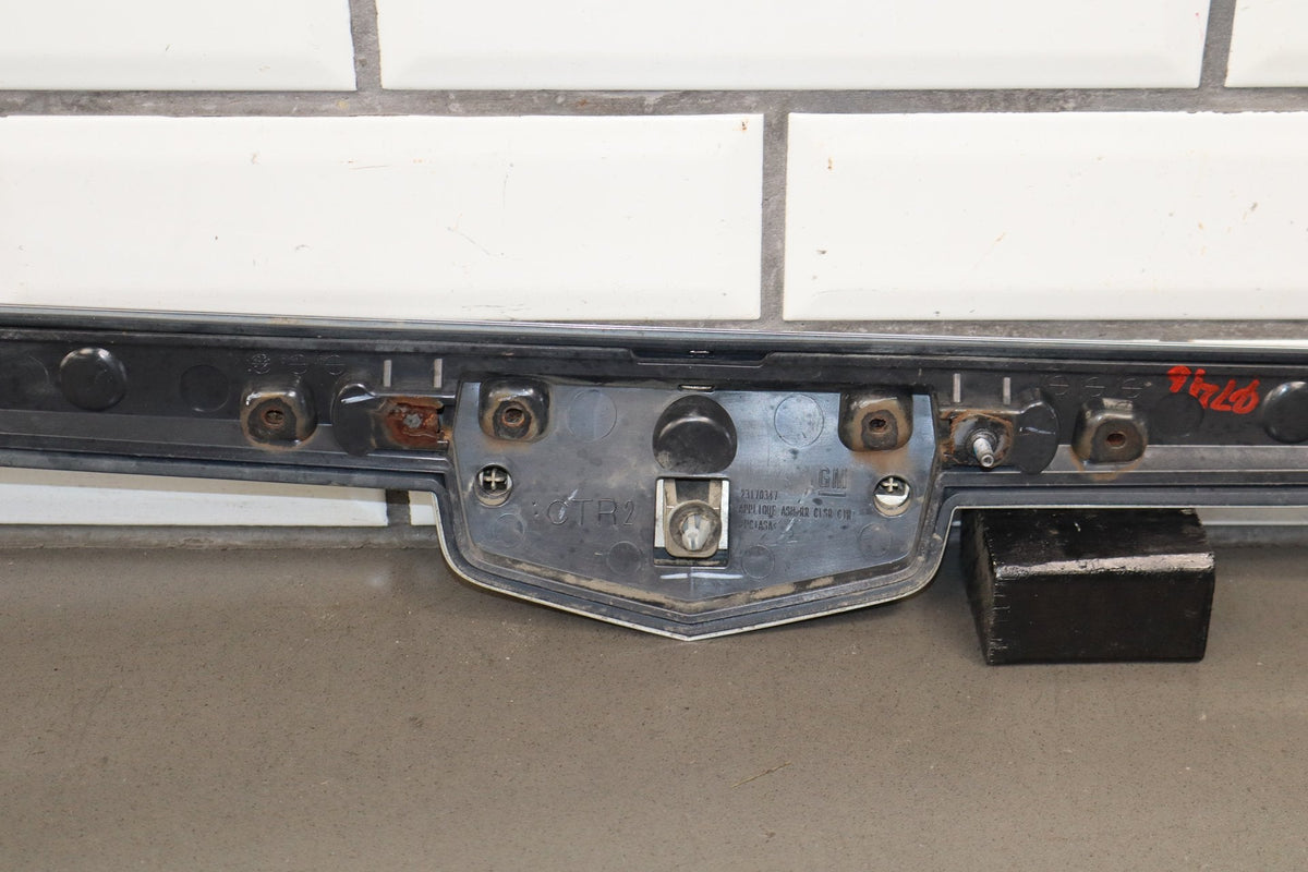 15-20 Cadillac Escalade Liftgate Tail Finish Panel