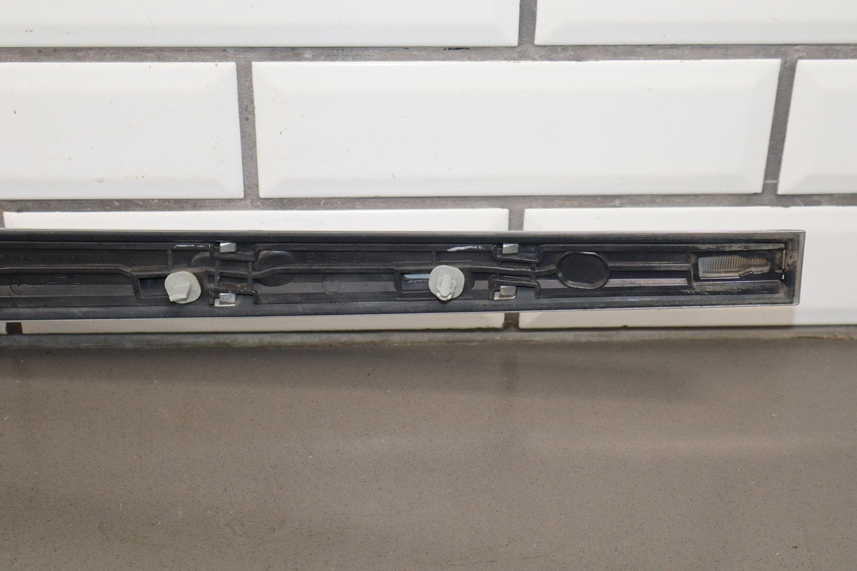 15-20 Cadillac Escalade Liftgate Tail Finish Panel