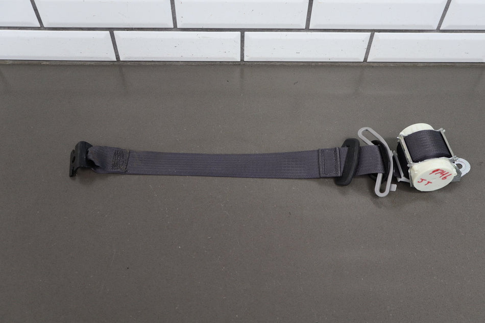 15-20 Cadillac Escalade LR 2nd Row Seat Belt H2X