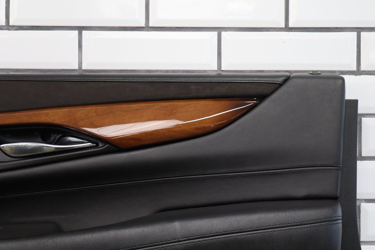 15-20 Cadillac Escalade RF Door Panel Jet Black H2X