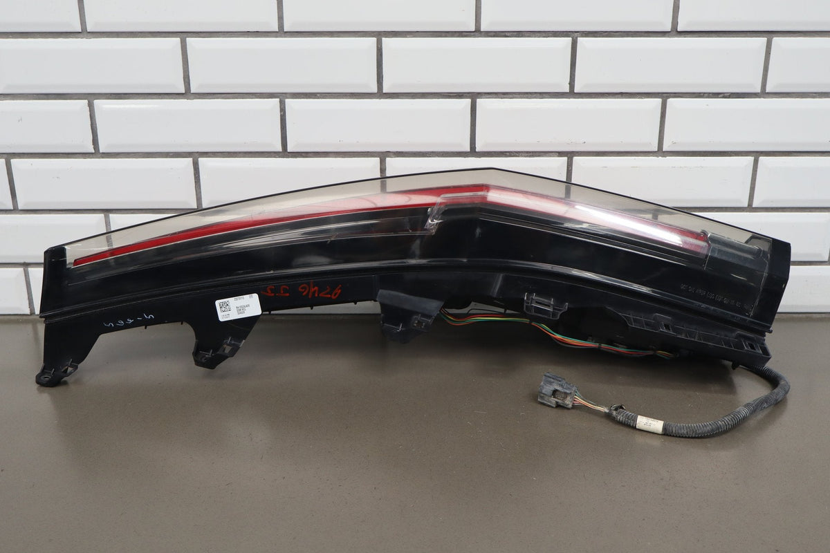 15-20 Cadillac Escalade Right LED Tail Light 84211921