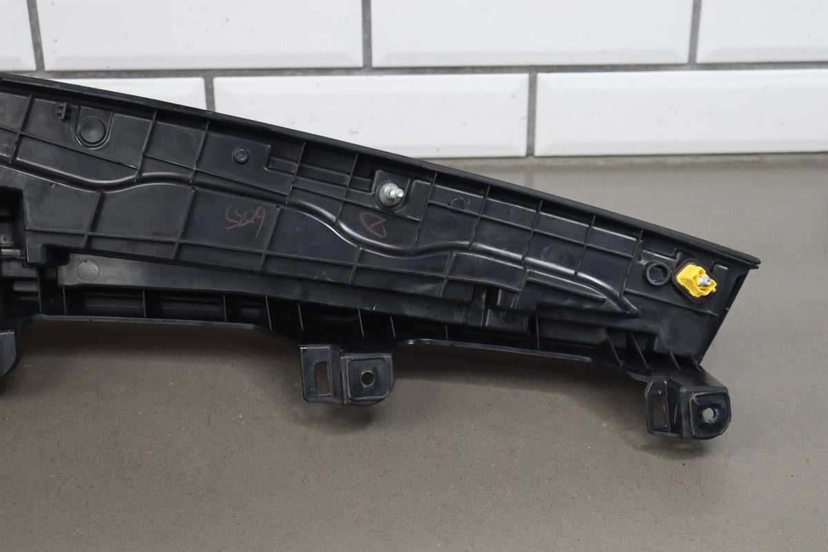 15-20 Cadillac Escalade Right LED Tail Light 84211921