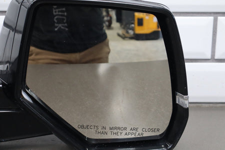 15-20 Cadillac Escalade Right Mirror Fold INOP 84664802