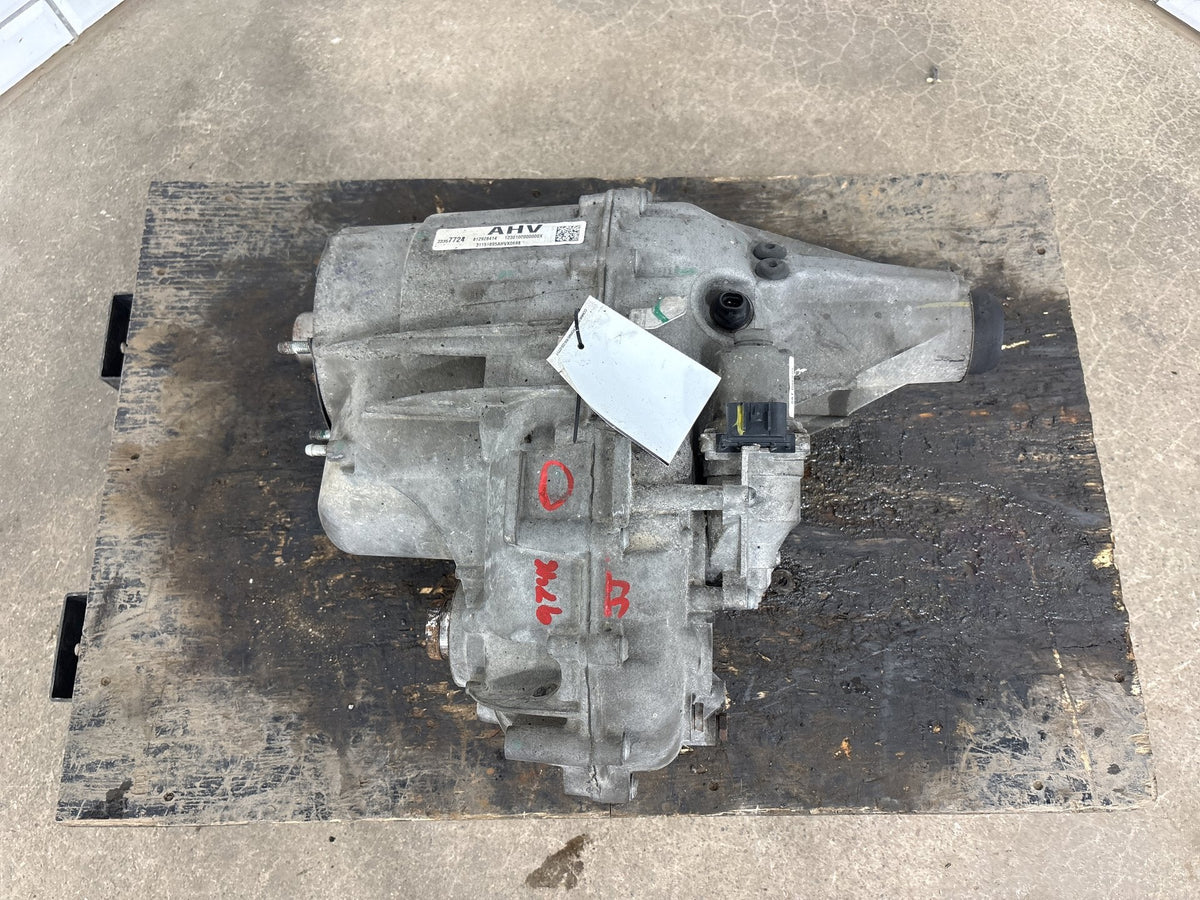 15-20 Cadillac Escalade Transfer Case 84377719 NQH