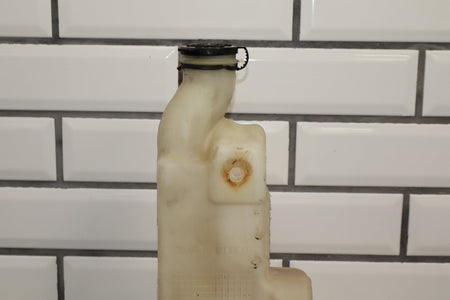 15-20 Cadillac Escalade Washer Bottle Pumps Lid