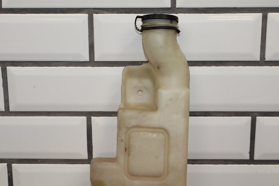 15-20 Cadillac Escalade Washer Bottle Pumps Lid