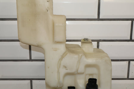 15-20 Cadillac Escalade Washer Bottle Pumps Lid