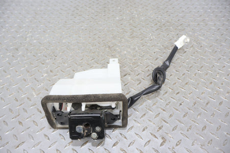 15-20 Toyota 4Runner Rear OEM Tailgate / Hatch Latch (Tested)