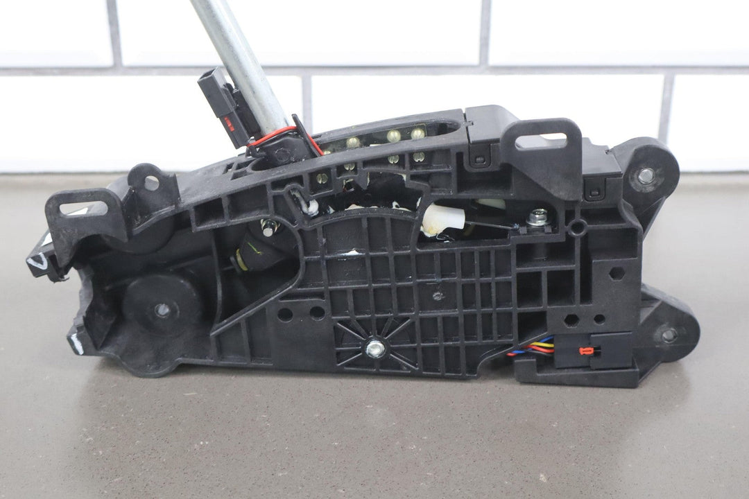 15 - 22 Chevy Colorado Automatic Floor Shifter OEM 23397472
