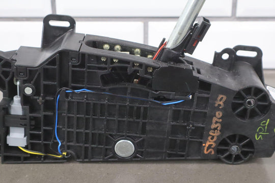 15 - 22 Chevy Colorado Automatic Floor Shifter OEM 23397472