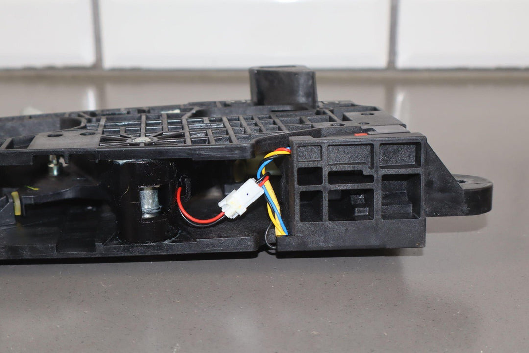 15 - 22 Chevy Colorado Automatic Floor Shifter OEM 23397472