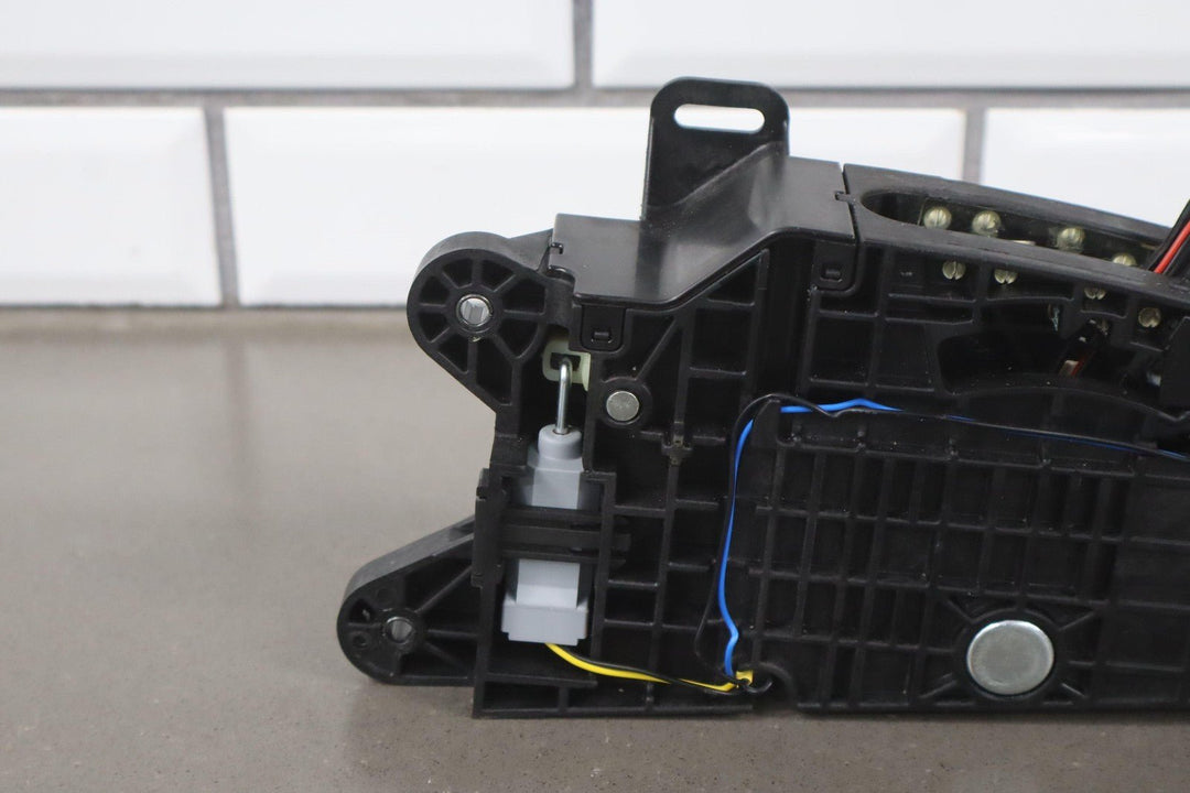 15 - 22 Chevy Colorado Automatic Floor Shifter OEM 23397472