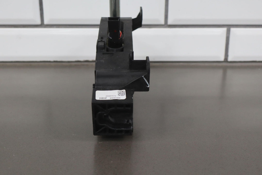 15 - 22 Chevy Colorado Automatic Floor Shifter OEM 23397472